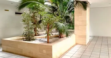 Wohnung 3 Schlafzimmer in Ischewsk, Russland