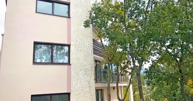 Villa 4 chambres avec parkovka parking, avec Meublesd, avec novoe zdanie new building dans Susanj, Monténégro
