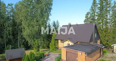 Haus 5 zimmer in Nurmijaervi, Finnland