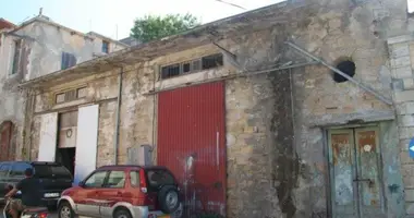 Maison dans Paphos, Bases souveraines britanniques