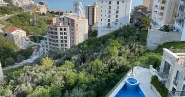 Wohnung 2 Schlafzimmer in Becici, Montenegro