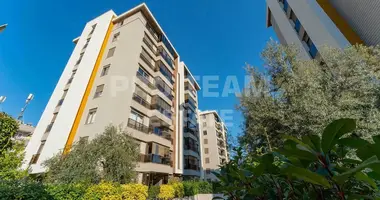 4 room apartment in Muratpasa, Turkey