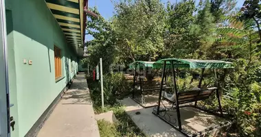 Коттедж 14 комнат в Самарканд, Узбекистан