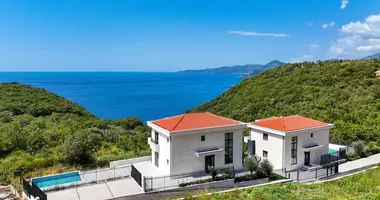 Villa  mit Parkplatz, mit Klimaanlage, mit Meerblick in Rijeka-Rezevici, Montenegro