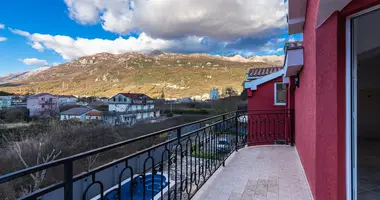 3 bedroom apartment in Lastva Grbaljska, Montenegro