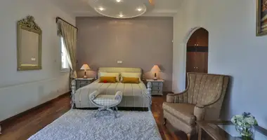 Villa 7 Zimmer in Ayios Tychonas, Cyprus