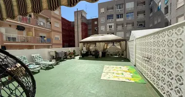 Apartamento 3 habitaciones en Torrevieja, Španjolska