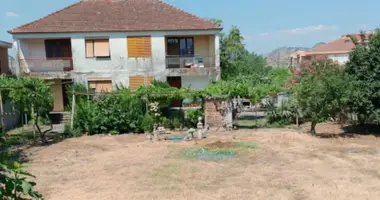 Casa 4 habitaciones en Mahala, Montenegro