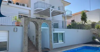 Dom 4 pokoi w Agios Tychonas, Cypr