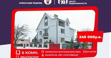 Casa de campo en Fanipol, Bielorrusia