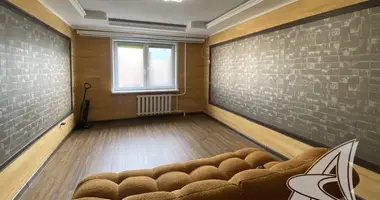 Apartamento 3 habitaciones en Muchaviecki sielski Saviet, Belarús