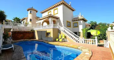 Villa 4 bedrooms with Balcony, with Air conditioner, with parking in La Zenia, Spain