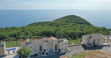 4 bedroom house in Katun Rezevici, Montenegro