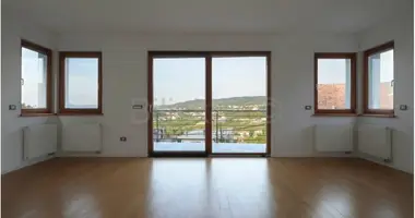 Villa 5 rooms in Zagreb, Croatia