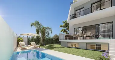 Adosado Adosado 4 habitaciones con Aire acondicionado, con Vistas al mar, con Vista a la montaña en Estepona, España