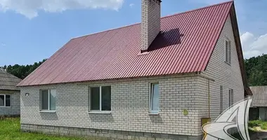 Casa en Malaryta, Bielorrusia