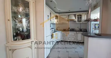 3 room apartment in Muchaviecki sielski Saviet, Belarus