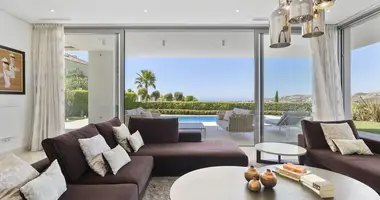 Villa 4 bedrooms with Sea view, with Swimming pool, with Garage in Benahavis, Spain