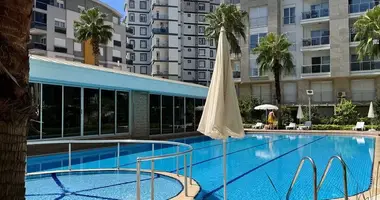 3 bedroom apartment in Muratpasa, Turkey