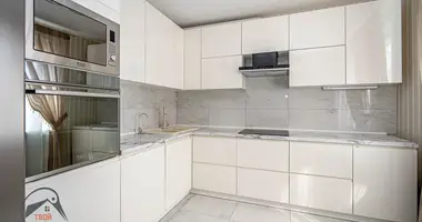 Apartamento 3 habitaciones en Lyasny, Bielorrusia