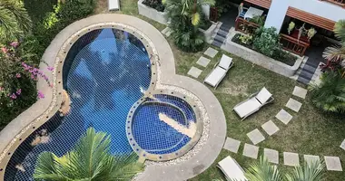 Condo  mit Bergblick in Phuket, Thailand