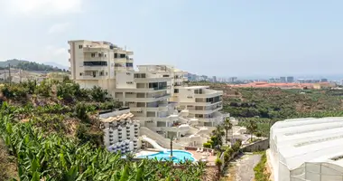 Mieszkanie 2 pokoi z okna z podwójnymi szybami, z balkon, z meble w Mahmutlar, Turcja