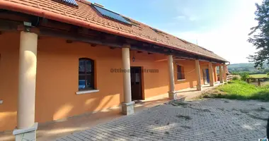 Commercial property 200 m² in Monok, Hungary