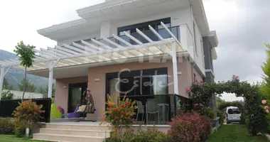 Villa 5 chambres avec Fenêtres double vitrage, avec Balcon, avec Meublesd dans Doesemealti, Turquie