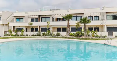Bungalow 2 bedrooms in Torrevieja, Spain