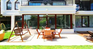 Villa 6 Schlafzimmer mit Möbel, mit Pool, mit terrassa in Bahcelievler Mahallesi, Türkei
