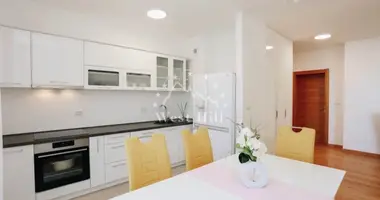 Apartamento 3 habitaciones en Rafailovici, Montenegro