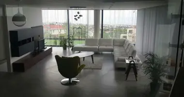 Villa 5 Zimmer mit Investitionen in Agios Amvrosios, Nordzypern