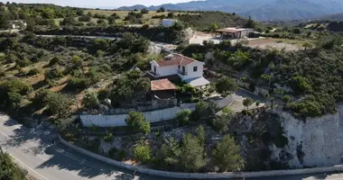 Haus 4 Schlafzimmer in Vavla, Cyprus