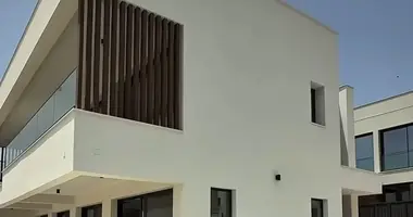 Casa 4 habitaciones en Demos Agiou Athanasiou, Chipre