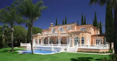 Villa  mit Möbliert, mit Klimaanlage, mit Garage in Benahavis, Spanien