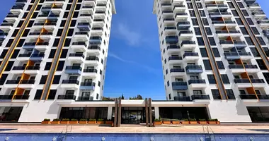 Apartamento 1 habitacion con acristalamiento con cámara, con balcón, con ascensor en Mahmutlar, Turquía