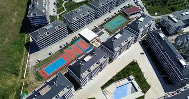 Apartamento 4 habitaciones en Ciftlikkoy, Turquía