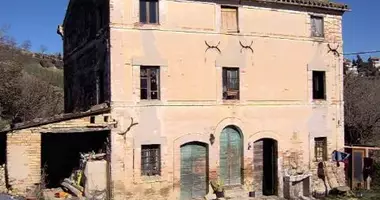 Dom 8 pokojów w Terni, Włochy