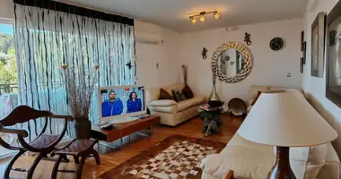 2 bedroom apartment in Petrovac na Moru, Montenegro