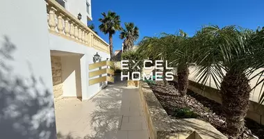 Villa 40 habitaciones en Birkirkara, Malta