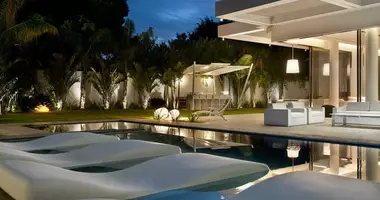 Villa  mit Parkplatz, mit Klimaanlage, mit Terrasse in Herzlia, Israel