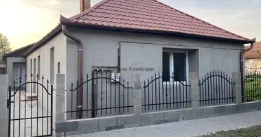 Casa 3 habitaciones en Abony, Hungría