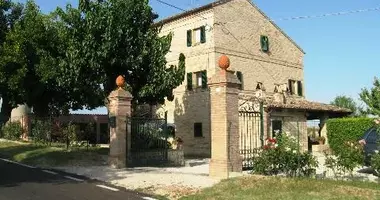 Villa 11 habitaciones en Terni, Italia