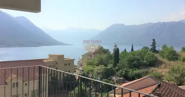 2 bedroom apartment in Dobrota, Montenegro