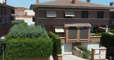Villa 4 bedrooms with Terrace, with bathroom, with public pool in Mutxamel, Spain