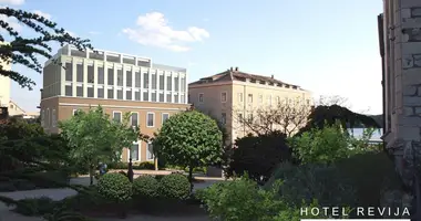 Hotel 1 760 m² in Bashkia Durres, Albania