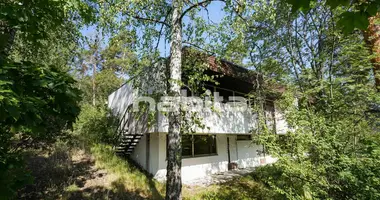 Haus 4 Zimmer in Helsinki sub-region, Finnland