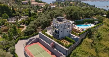 Villa 5 zimmer mit Meerblick, mit Schwimmbad, mit Bergblick in Gouvia, Griechenland