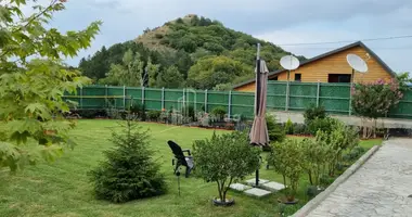 Villa 4 bedrooms with Furnitured, with Central heating, with Asphalted road in Tbilisi, Georgia