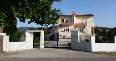 Dom wolnostojący 10 pokojów w Peristera, Grecja